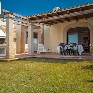 https://graziose-ville-in-resort-con-piscina-a-2-km-da-alghero.in-sardinia.net